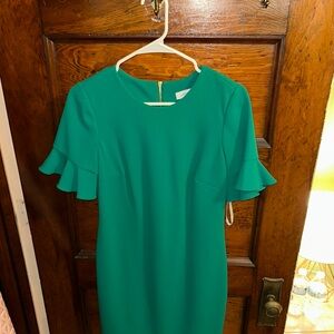 Elegant Green Ruffle Sleeve Dress